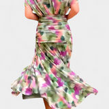 Magda™ | Vネックの花柄ロングドレス