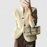 Mia - Strickjacke mit Stehkragen und Knopfdetails