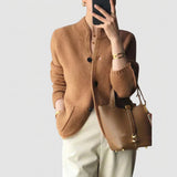 Mia - Strickjacke mit Stehkragen und Knopfdetails