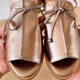 Tara™ Verstellbare Leder-Sandalen