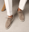 Hellbeige