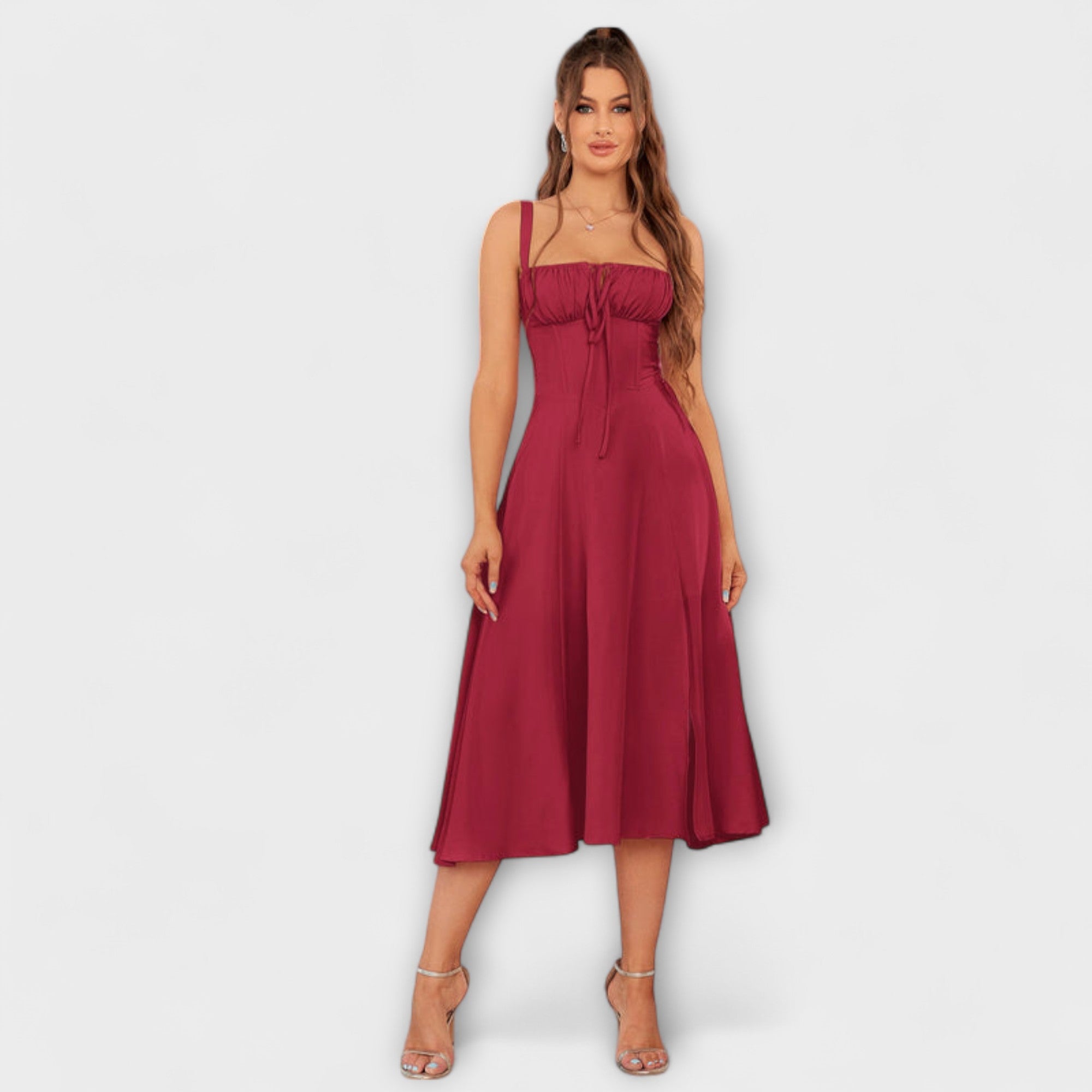 Hope - Rüschentop Kleid mit Schlitzdetail