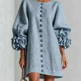 Freja | Elegantes Minikleid mit Puffärmeln, Blumenknöpfen und Blumenmanschetten
