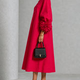 Maja | Rubinrotes Midikleid mit Puffärmeln, Blumenknöpfen und Blumenmanschetten