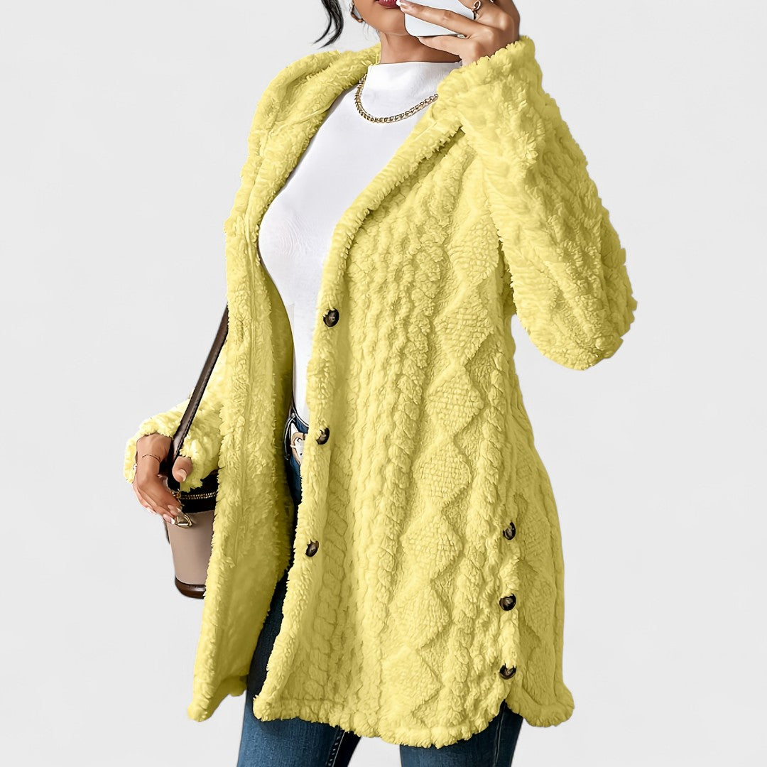 Elżbieta - Cardigan mit warmer Kapuze und Zopfmuster