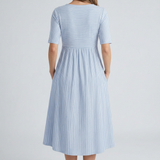 Cecily | Gestreiftes Midi-Kleid mit Knopfdetails und Taschen
