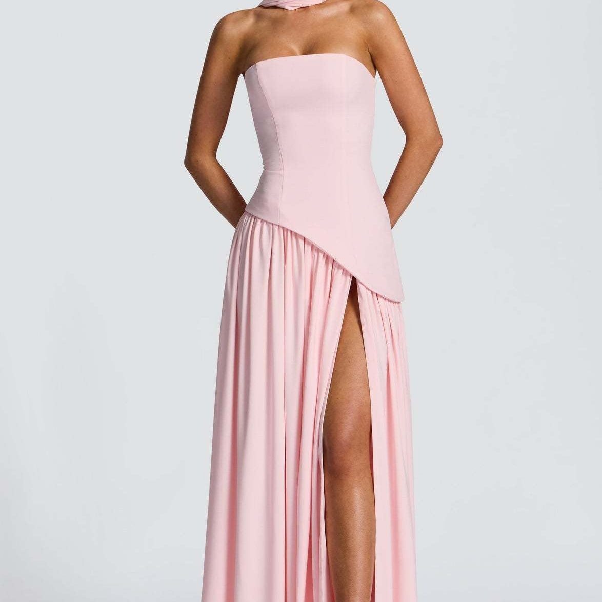 LINA | Trägerloses Maxikleid mit Hohem Schlitz