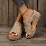 Emmie™ Genoppte Wedge-Sandalen
